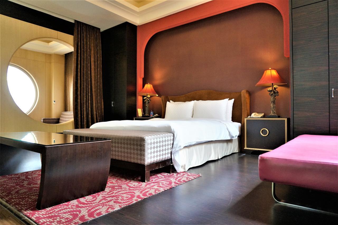 Her Home Spa Motel שינינג מראה חיצוני תמונה